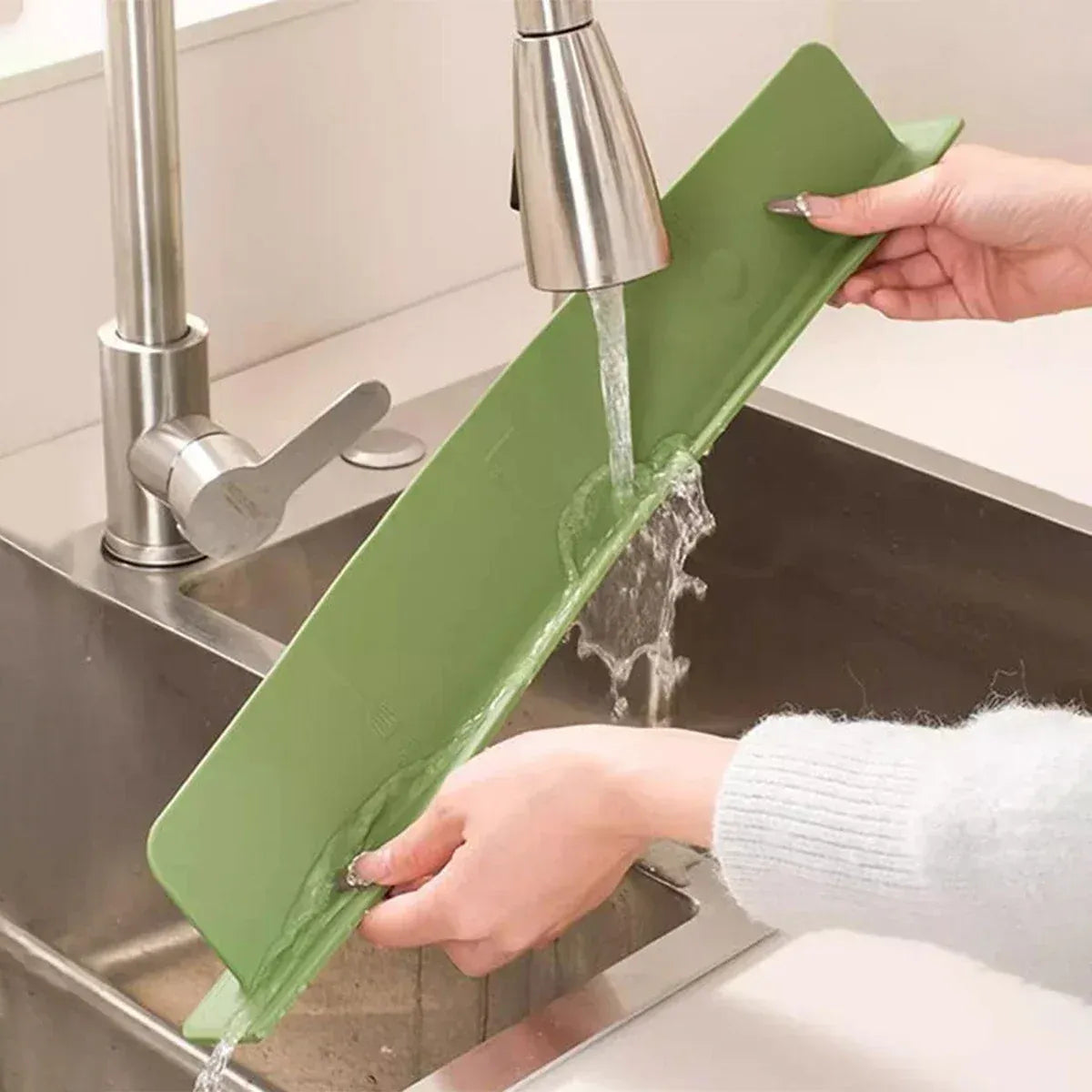 Kitchen Sink Splash Guard – Water Blocking Plate for Sink & Countertop